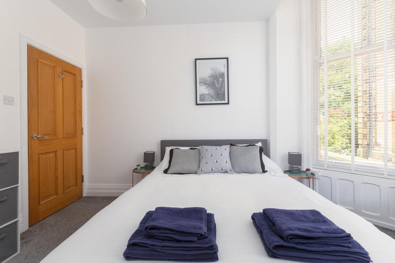 Charles Alexander Short Stay - Clifton Drive Beach Retreat Lytham St Annes Ngoại thất bức ảnh