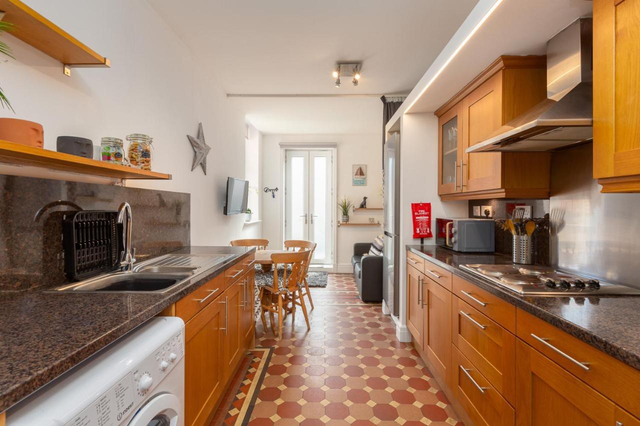 Charles Alexander Short Stay - Clifton Drive Beach Retreat Lytham St Annes Ngoại thất bức ảnh