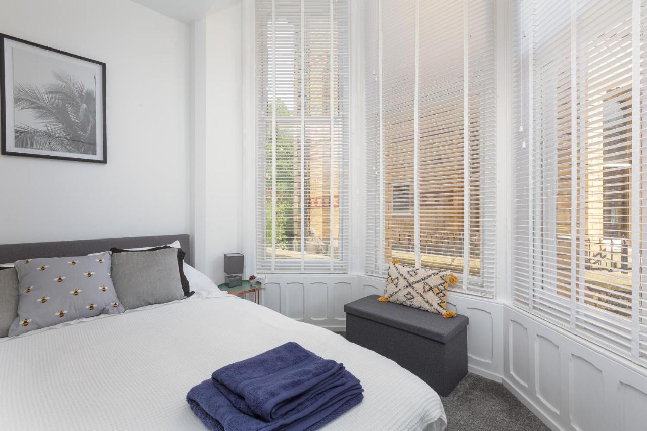 Charles Alexander Short Stay - Clifton Drive Beach Retreat Lytham St Annes Ngoại thất bức ảnh