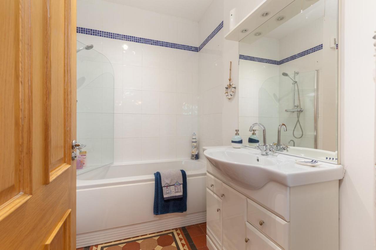 Charles Alexander Short Stay - Clifton Drive Beach Retreat Lytham St Annes Ngoại thất bức ảnh