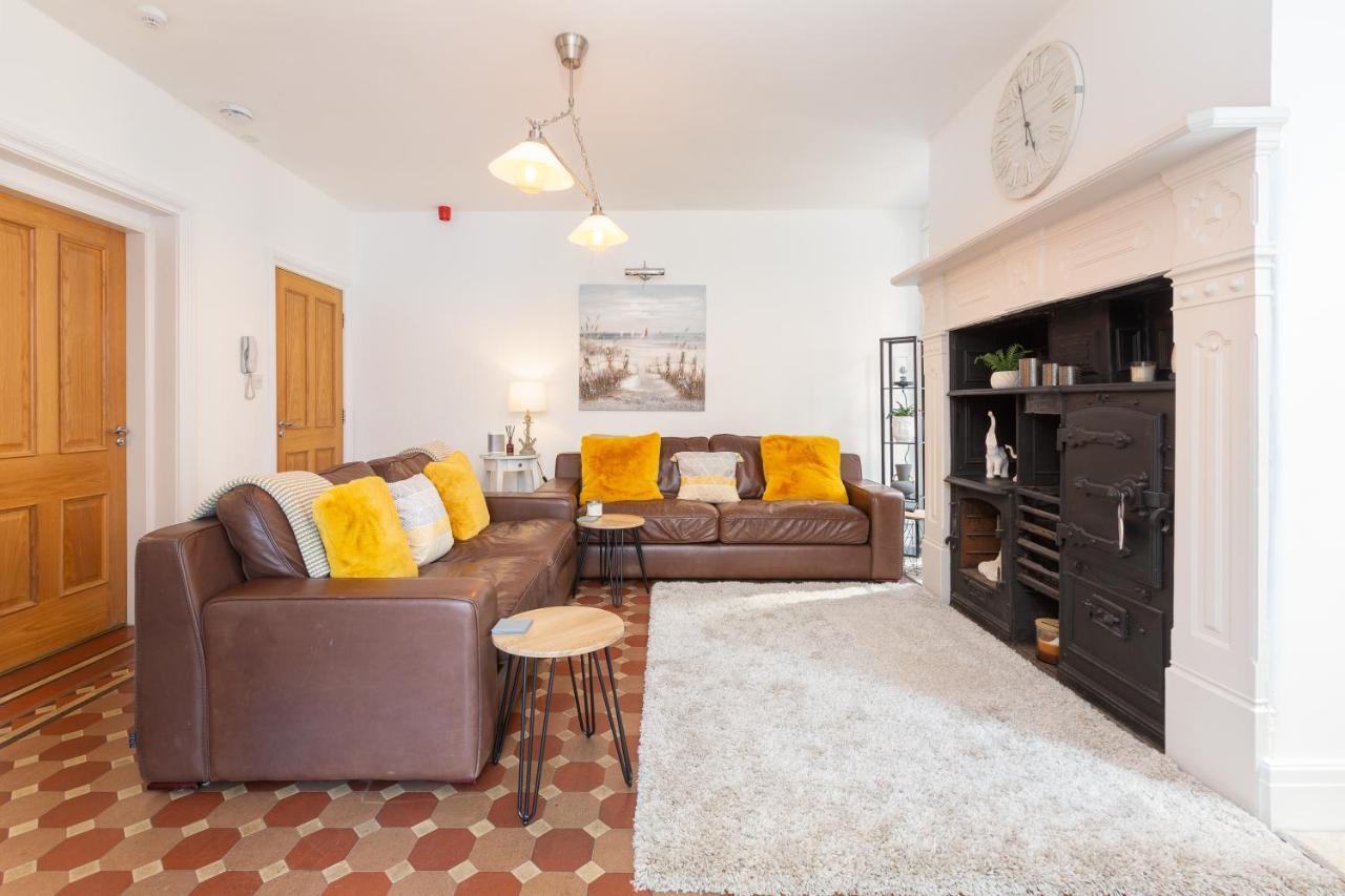 Charles Alexander Short Stay - Clifton Drive Beach Retreat Lytham St Annes Ngoại thất bức ảnh