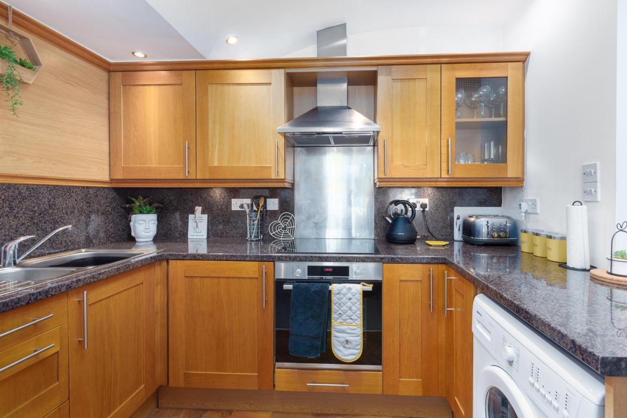 Charles Alexander Short Stay - Clifton Drive Beach Retreat Lytham St Annes Ngoại thất bức ảnh