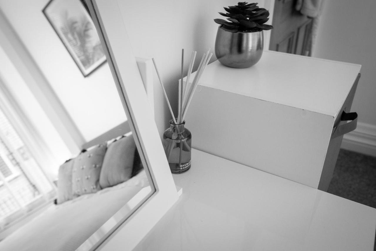 Charles Alexander Short Stay - Clifton Drive Beach Retreat Lytham St Annes Ngoại thất bức ảnh